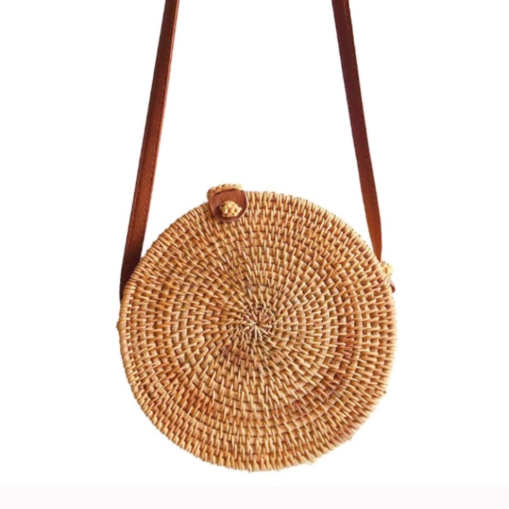 Hand woven bag Rattan